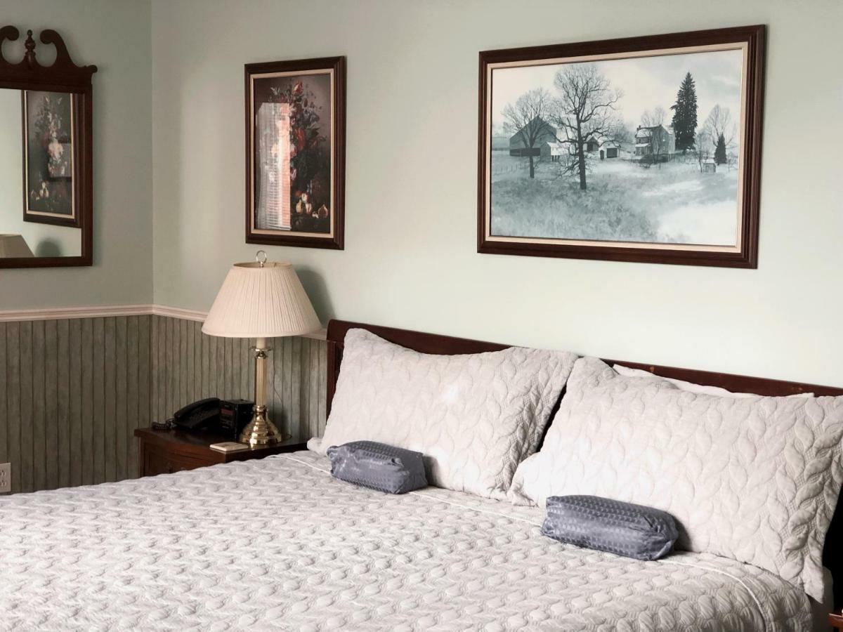 Mahogany Manor Bed & Breakfast Saint John Exteriör bild